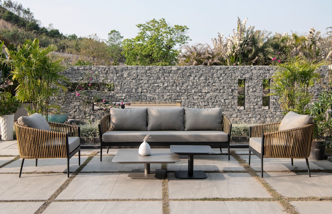 Outdoor Living Sets – Grass It Up